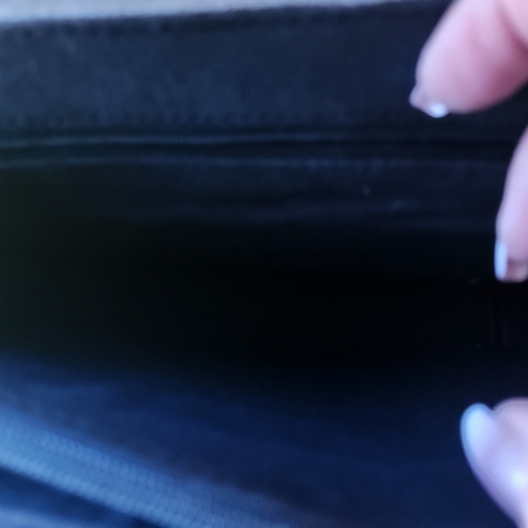 Vintage Dooney & Bourke All Weather Pebbled Leather Calvary Body Bag With Key - Picture 13 of 16